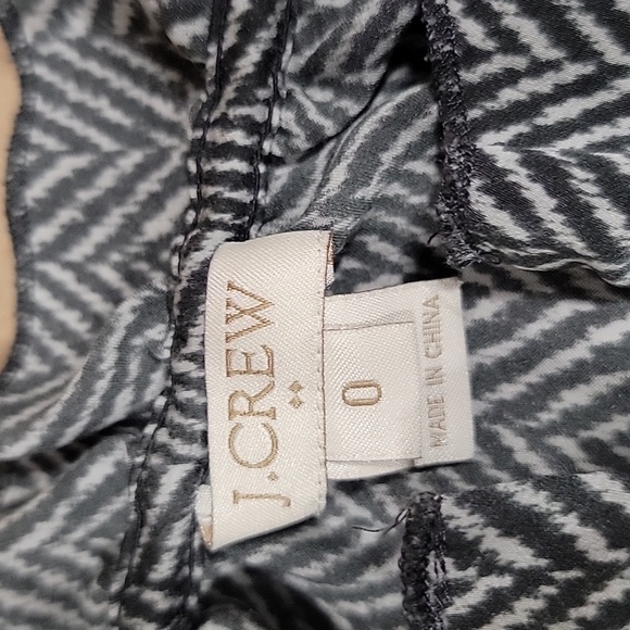 J. Crew Size 0 Gray Herringbone Pullover Blouse Top Sleeveless Ruffle Neck - Picture 11 of 12